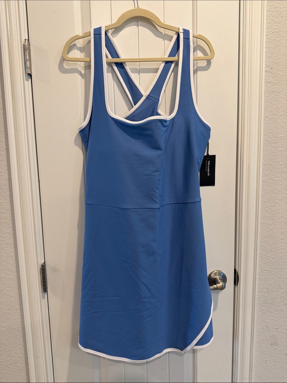 NWT Abercrombie YPB sculptlux active dress